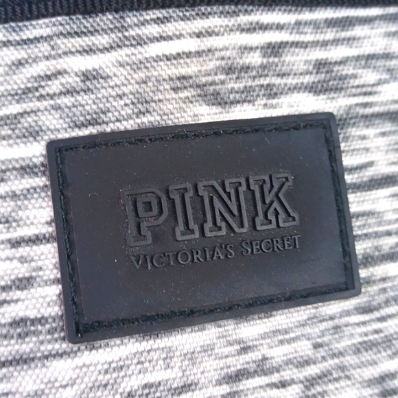 ♥️SOLD♥️PINK VICTORIA'S SECRET Gray & Black Cool Crossbody Utility Bag Like New! - Picture 4 of 12